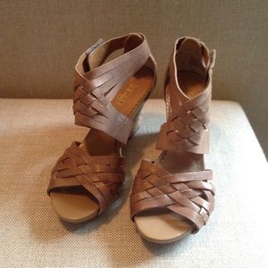 Clarks Indigo Wedge size 6.5